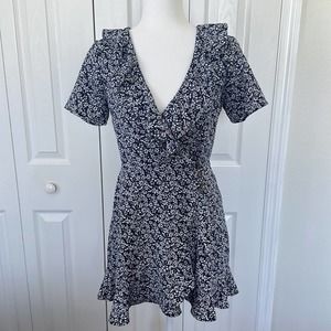 NWT Speechless Floral Faux Wrap Dress Small